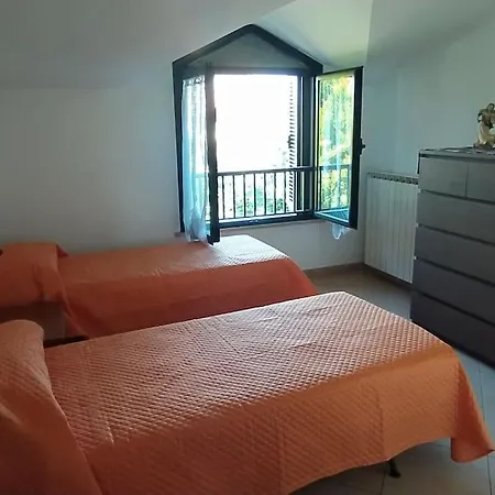 Apartment Mansarda A 200 Mt. Dal Mare *