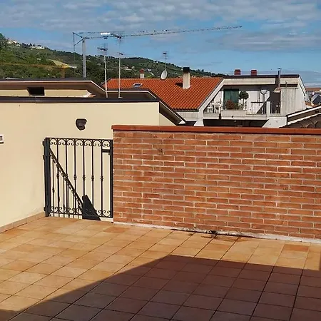 Apartment Mansarda A 200 Mt. Dal Mare Roseto Degli Abruzzi