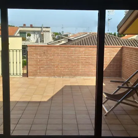 Mansarda A 200 Mt. Dal Mare Apartment Roseto Degli Abruzzi