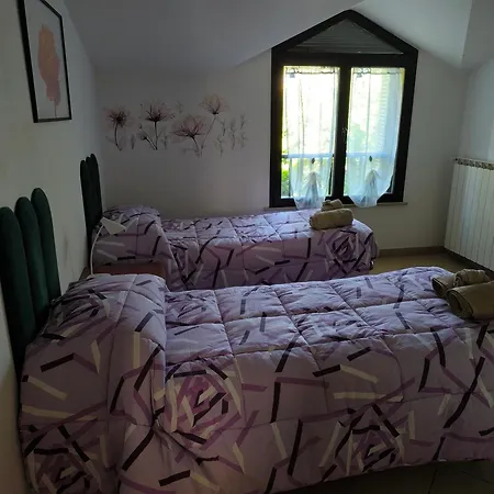 Mansarda A 200 Mt. Dal Mare Apartment *