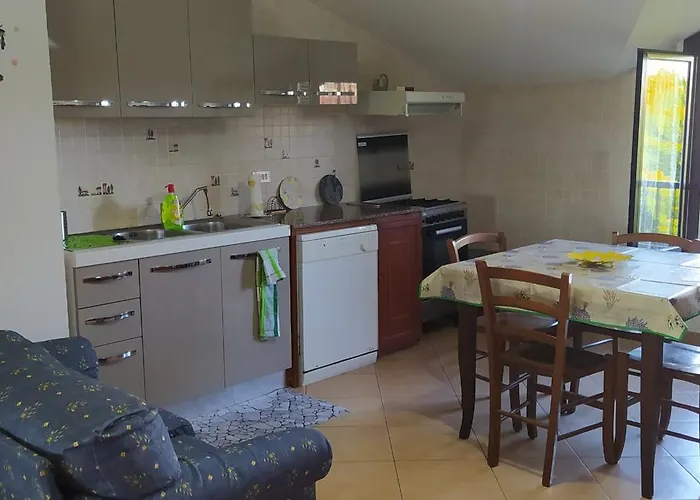 Апартаменты Mansarda A 200 Mt. Dal Mare