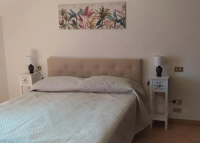 Mansarda A 200 Mt. Dal Mare * Розето-дельи-Абруцци