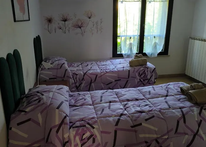 Mansarda A 200 Mt. Dal Mare شقة *